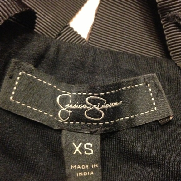 Jessica Simpson gray and black ruffle top - Picture 3 of 3