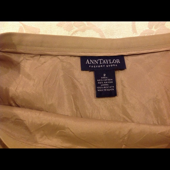 Ann Taylor Skirt - Picture 3 of 3