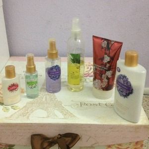 New body wash, 3 body sprays, 2 lotions & Perfume