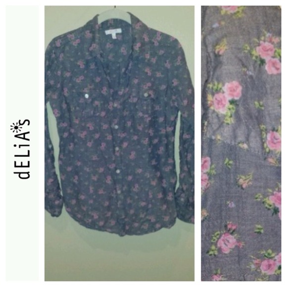 Floral button up. Blue/purple & pink! - Picture 1 of 4