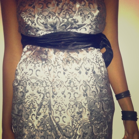 Dress - Picture 1 of 1