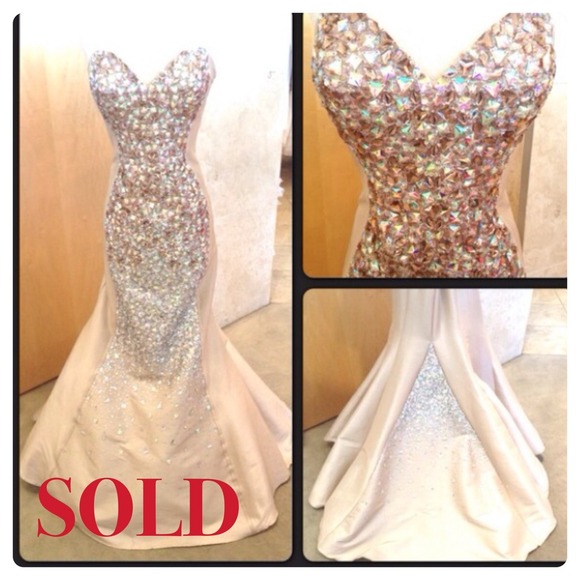 SOLD 💗 - Picture 4 of 4