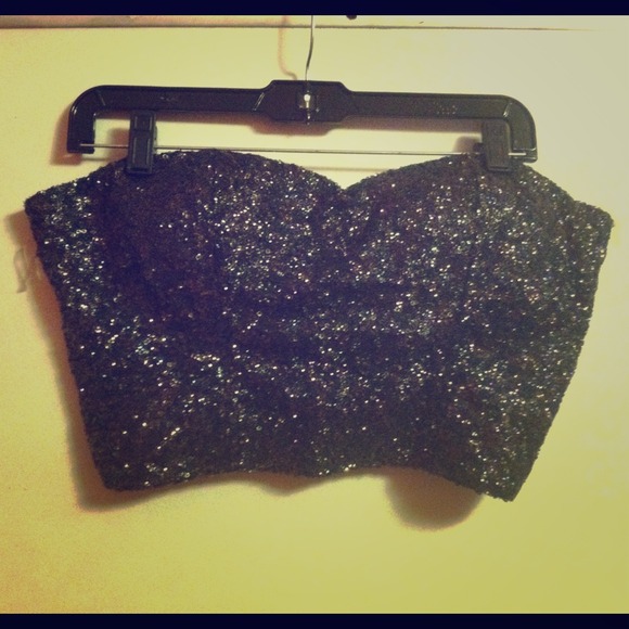 Sequence cropped tube top :)