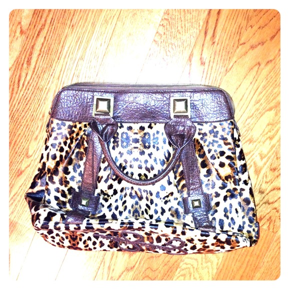 Jessica Simpson Handbags - Jessica Simpson Large Handbag!