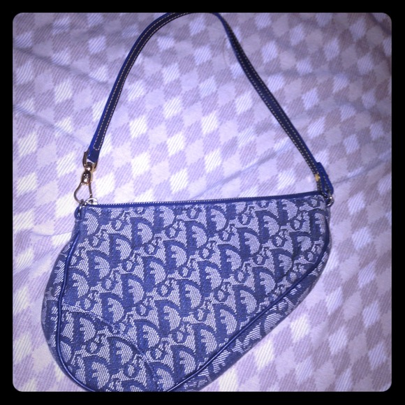 Reserved 💯 Authentic Dior saddle mini bag. Navy
