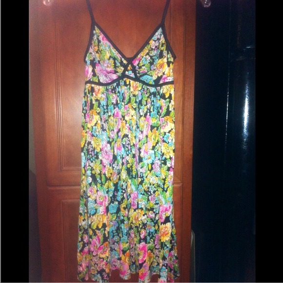 dress - Picture 2 of 4