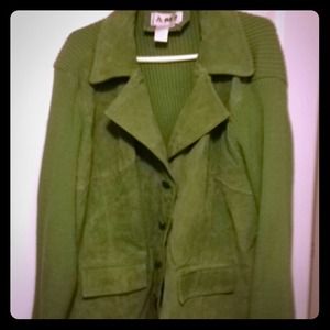 Green sweater/ suede jacket 3x