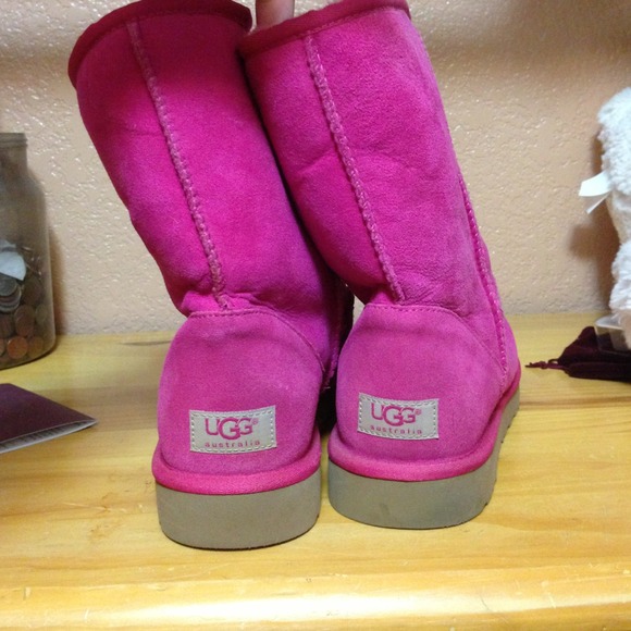 UGG Boots - BRAND NEW Pink Ugg Boots size 11