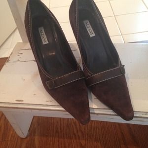Alfani brown suede heels