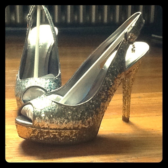 Guess GWPALLAVILY sz 6.5