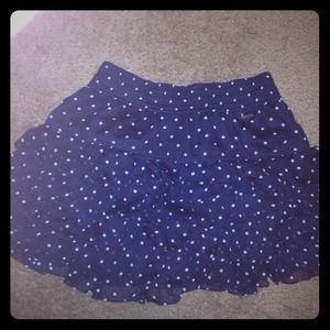Hollister mini skirt!