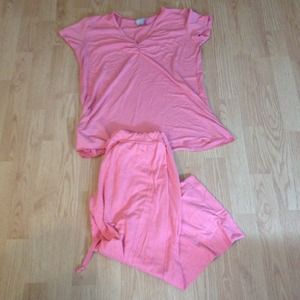 Maternity jersey capri pajama set. Very comfy