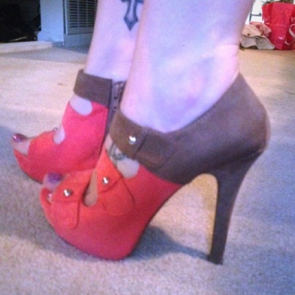 🚫Bundled Coral/taupe heals !!! Sexy/casual ! - Picture 3 of 4