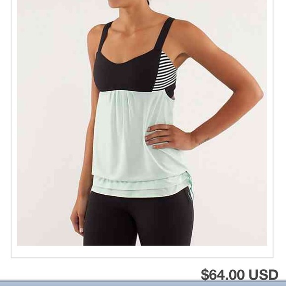 Lulumon mint/black tank