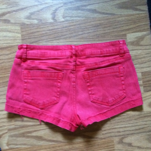 $11 TODAY! FOREVER 21 Adorable red shorts! - Picture 4 of 4