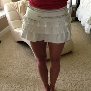 Lululemon ruffled tennis skirt