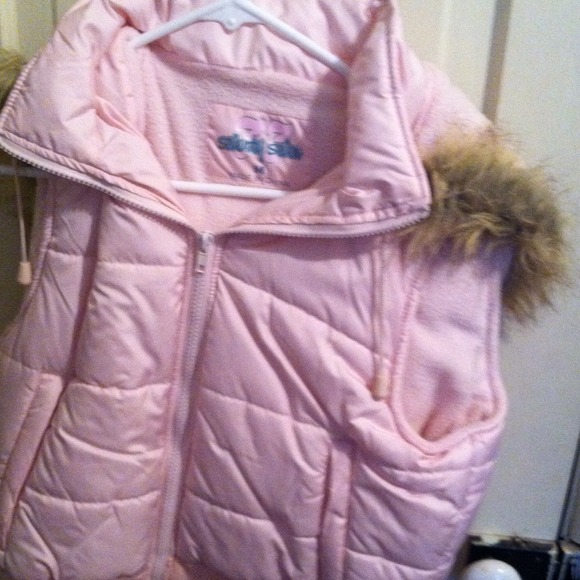 NWOT Pink vest with fur collar.