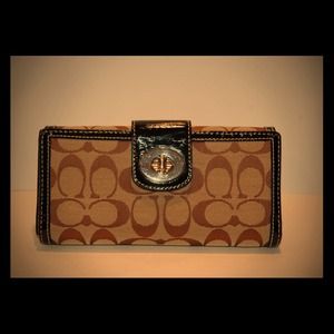 Coach signature turn-lock wallet/checkbook