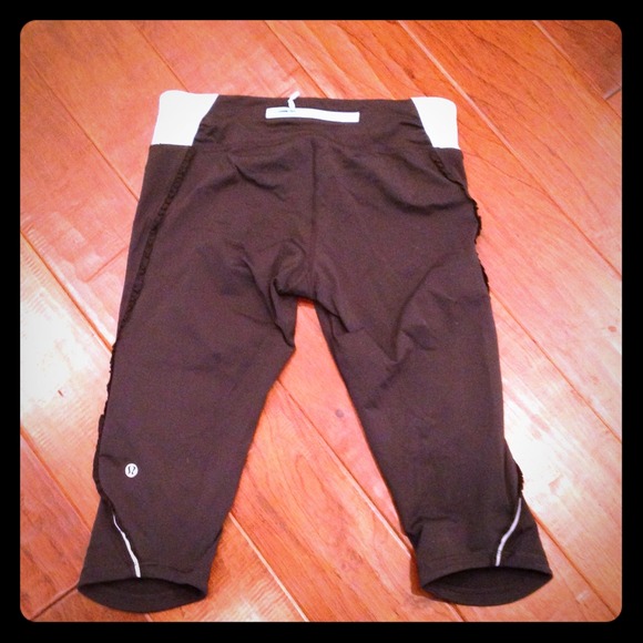 ❌SOLD❌Lululemon Crop Pants