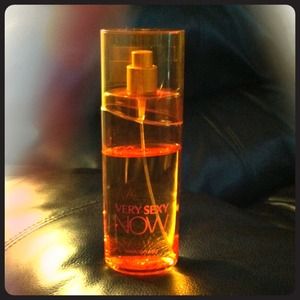 Victoria Secret Very Sexy Now Spray