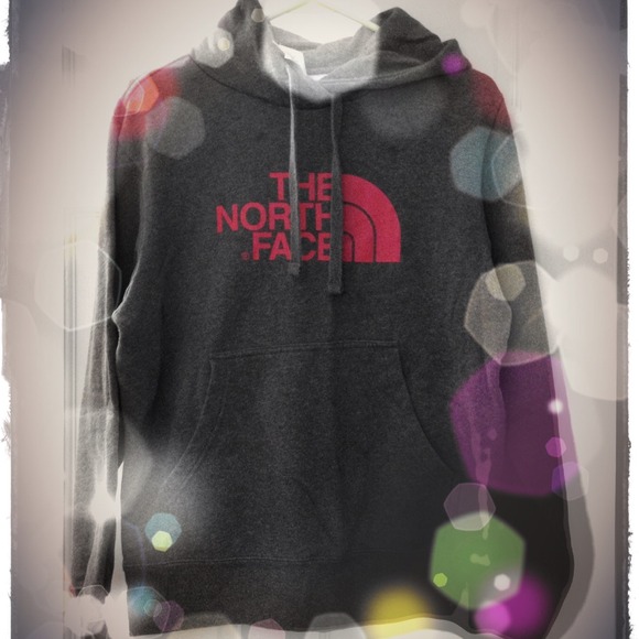 🚨🚨North Face sweatshirt 🚨🚨