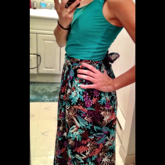 🚫SOLD🚫Vintage "bathing suite" dress!! - Picture 2 of 4