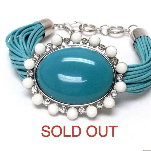 Jewelry - Crystal and oval pendant multi cord bracelet