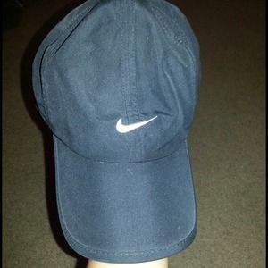 Bundled❤️nike Dry-Fit Cap🙈🙈❤❤