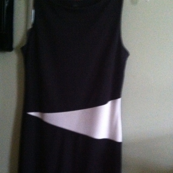 Express dress black and ivory