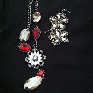 Necklace set