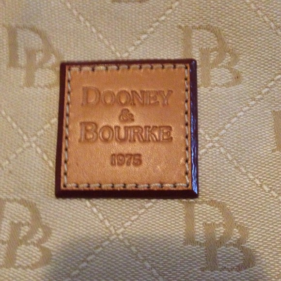 Dooney & Bourke - Picture 2 of 4