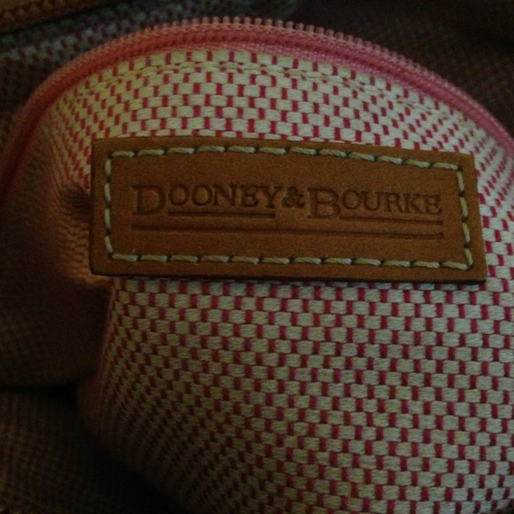Dooney & Bourke - Picture 4 of 4