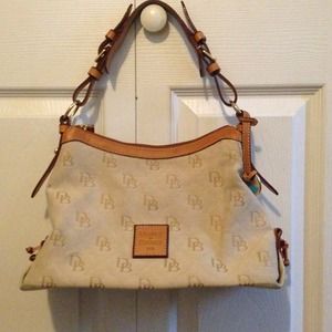 Dooney & Bourke