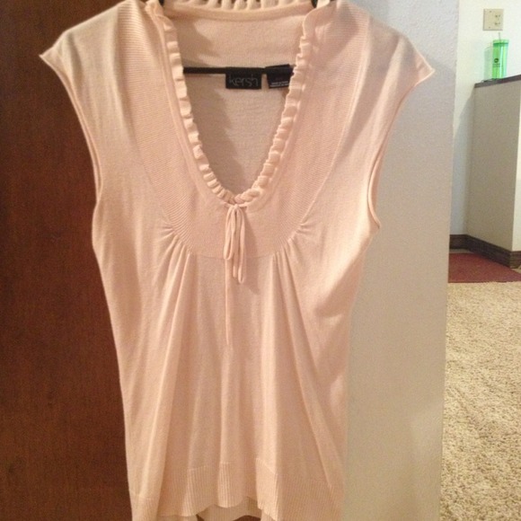 Pink sleeveless top