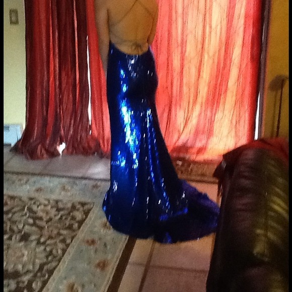 Sherri Hill sequins prom dress, 2012 collection - Picture 2 of 2