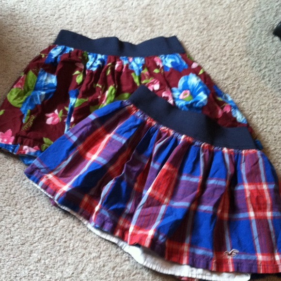 Hollister Dresses & Skirts - Hollister skirts!