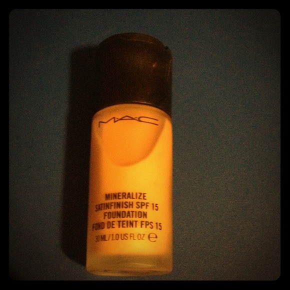 Mac foundation an benefit eyeshadow for kleegirl