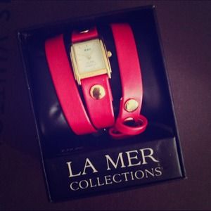 La Mer triple wrap watch - red