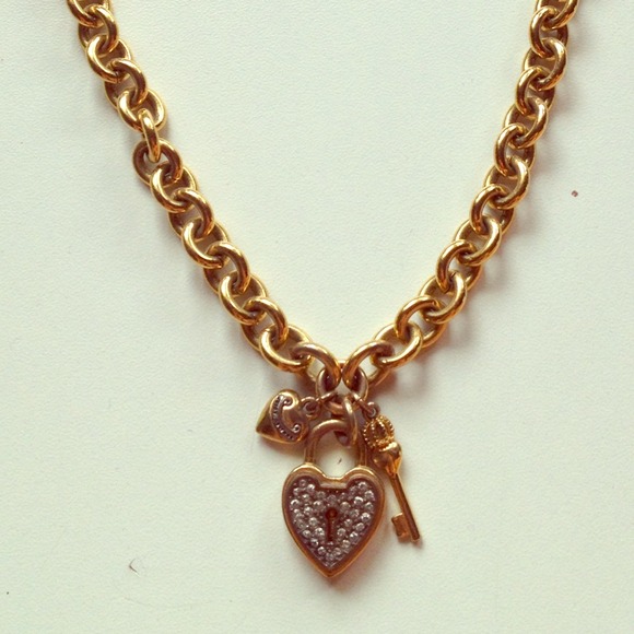 JUICY COUTURE CHAIN CHARM NECKLACE