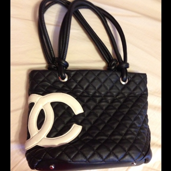 Chanel black and white purse