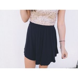 🌴SOLD IN BUNDLE🌴 black skirt from pacsun 😍
