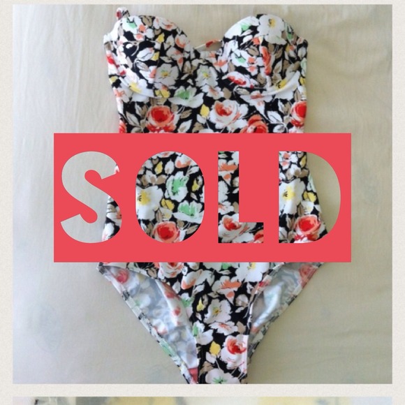 [sold] Topshop- One-piece Floral Swimsuits
