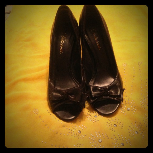 Dark brown classy heels! 👠👠💕