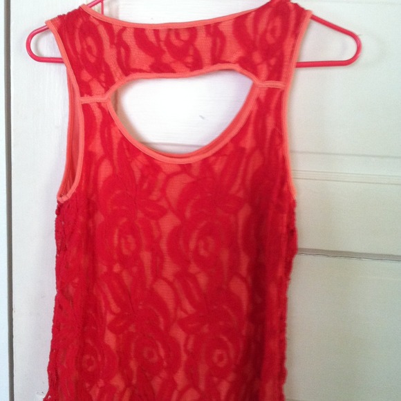 Top - Picture 2 of 3