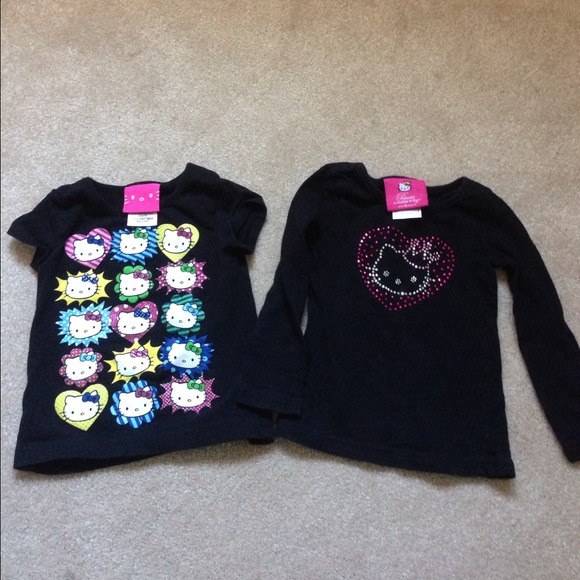 🚫SOLD In a Bundle🚫2 Hello Kitty Shirts