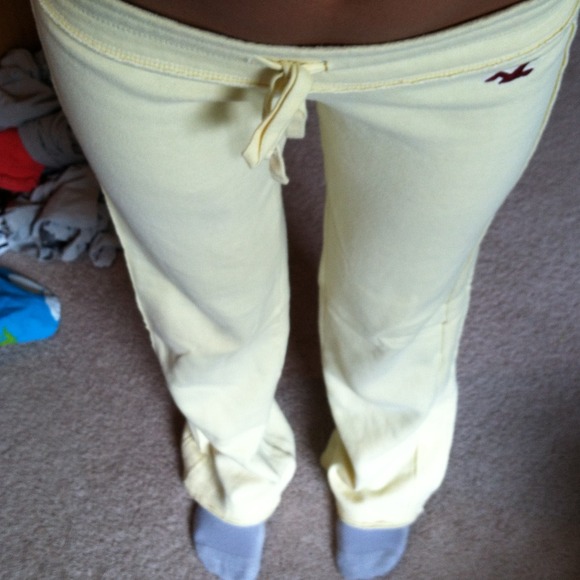 Hollister Pants - Super comfy hollister sweats