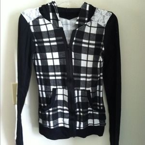 Bundle for Lilbunny jacket & earrings