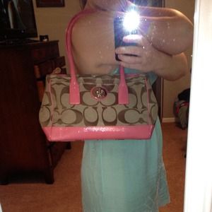 AUTHENTIC Coach purse!!