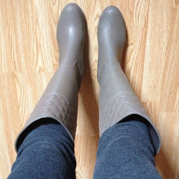 rain boots