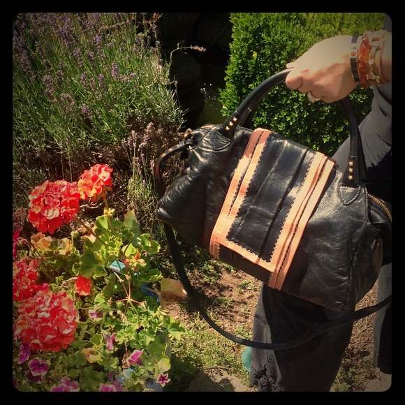 ๐4X HP & Party Cover Shot!๐Marc Jacobs Satchel๐